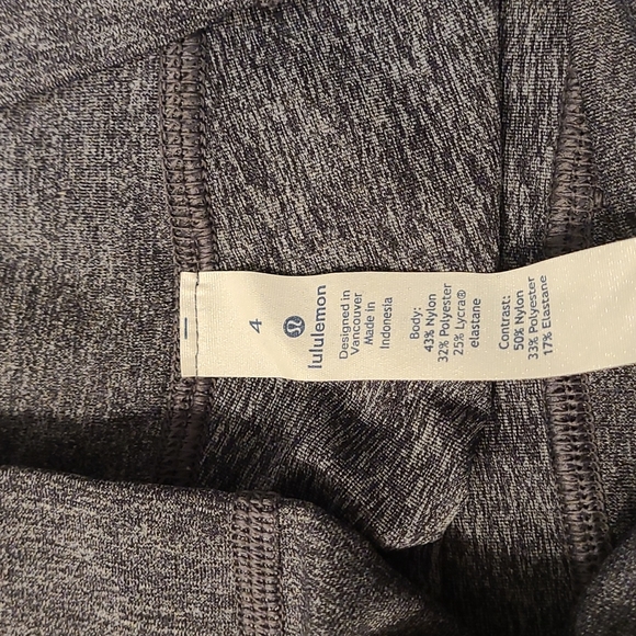 Lululemon High Times Mesh, Size 4 - Picture 4 of 4